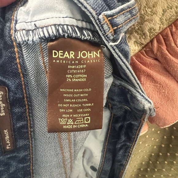 Dear John Woman's Playback
Comfort Straight-Leg Jeans Size 29
Distressed Casual - Picture 6 of 8